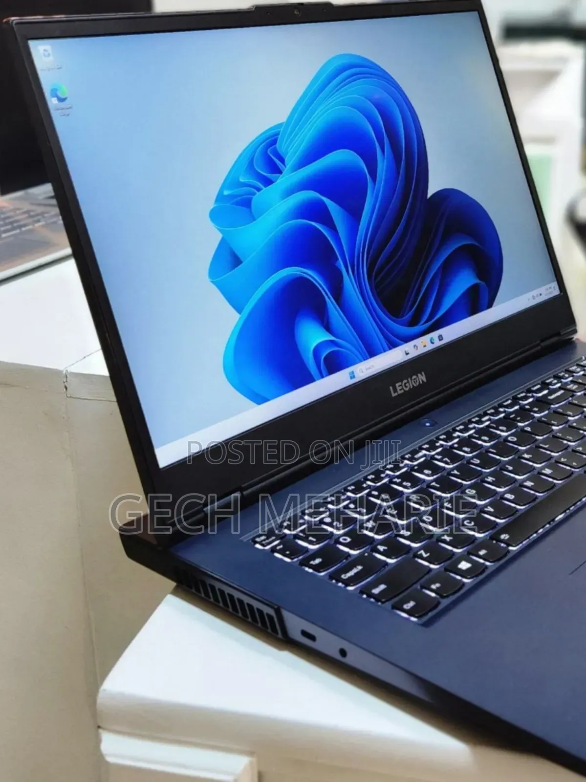 New Laptop Lenovo Legion 5 8GB AMD Ryzen 5 SSD 256GB