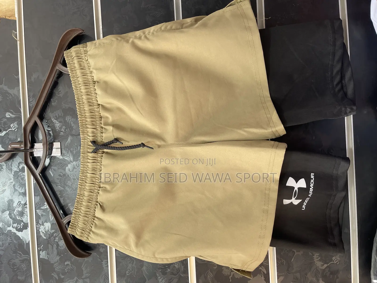 Gym Shorts With Tight