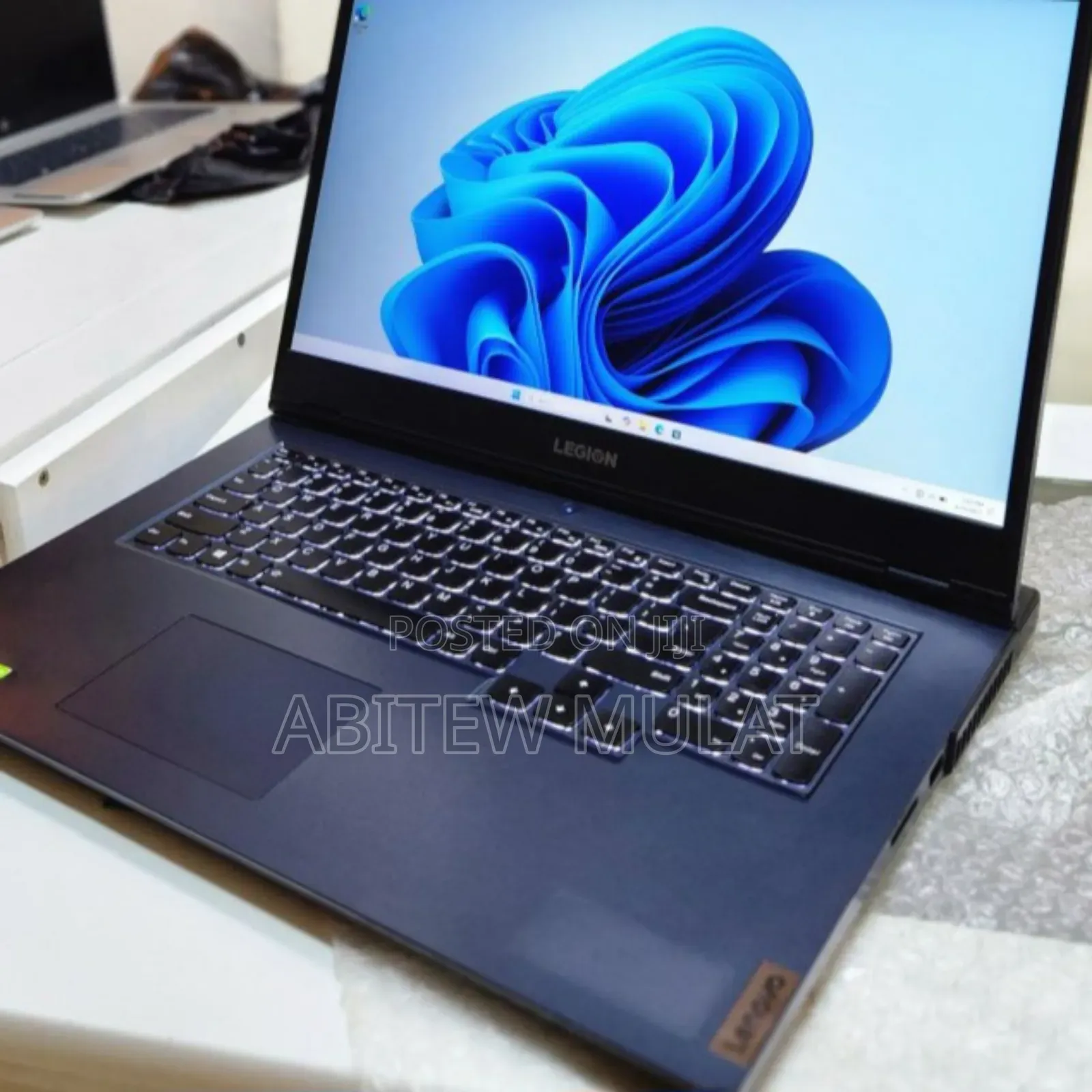 New Laptop Lenovo Legion 5 8GB AMD Ryzen 5 SSD 256GB