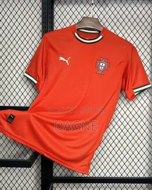Photo - High Quality Jersey 2025 Portugal Home Kit