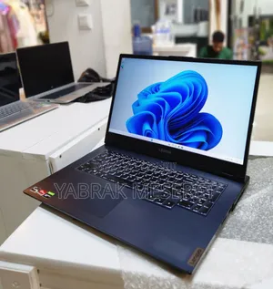 New Laptop Lenovo 8GB AMD Ryzen 5 SSD 256GB