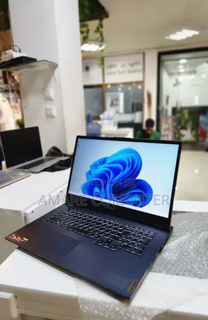 New Laptop Lenovo Legion 5 8GB AMD Ryzen 5 SSD 256GB
