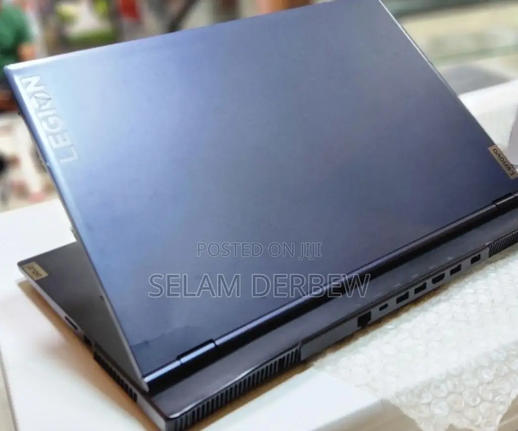 New Laptop Lenovo Legion 5 8GB AMD Ryzen 5 SSD 256GB