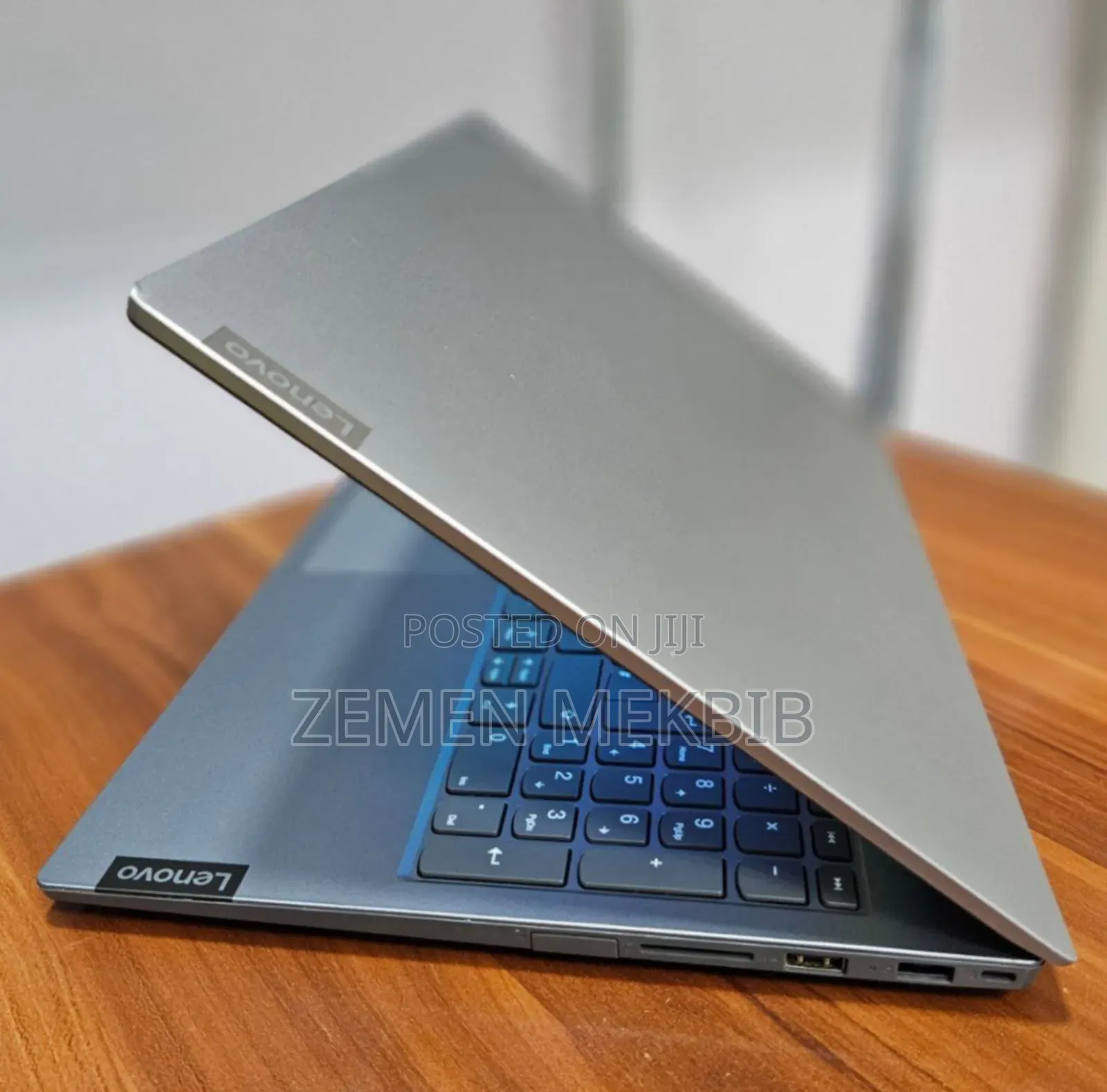 New Laptop Lenovo ThinkBook 15 8GB Intel Core I5 SSD 256GB