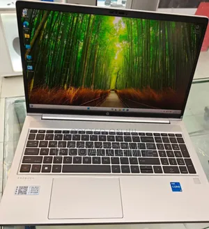 Photo - New Laptop HP 16GB Intel Core I5 SSD 512GB