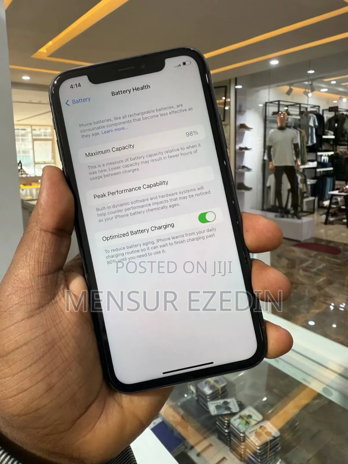 New Apple iPhone 11 64 GB Black