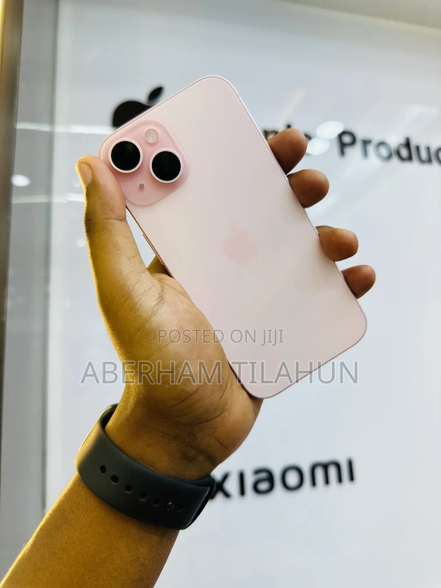 New Apple iPhone 15 128 GB Pink