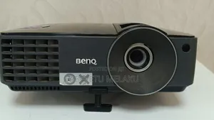 Used Benq Ms513 Projector Brightness:2700 Lumes Resolutio
