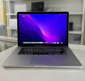 New Laptop Apple MacBook Pro 2015 16GB Intel Core I7 SSD 256GB