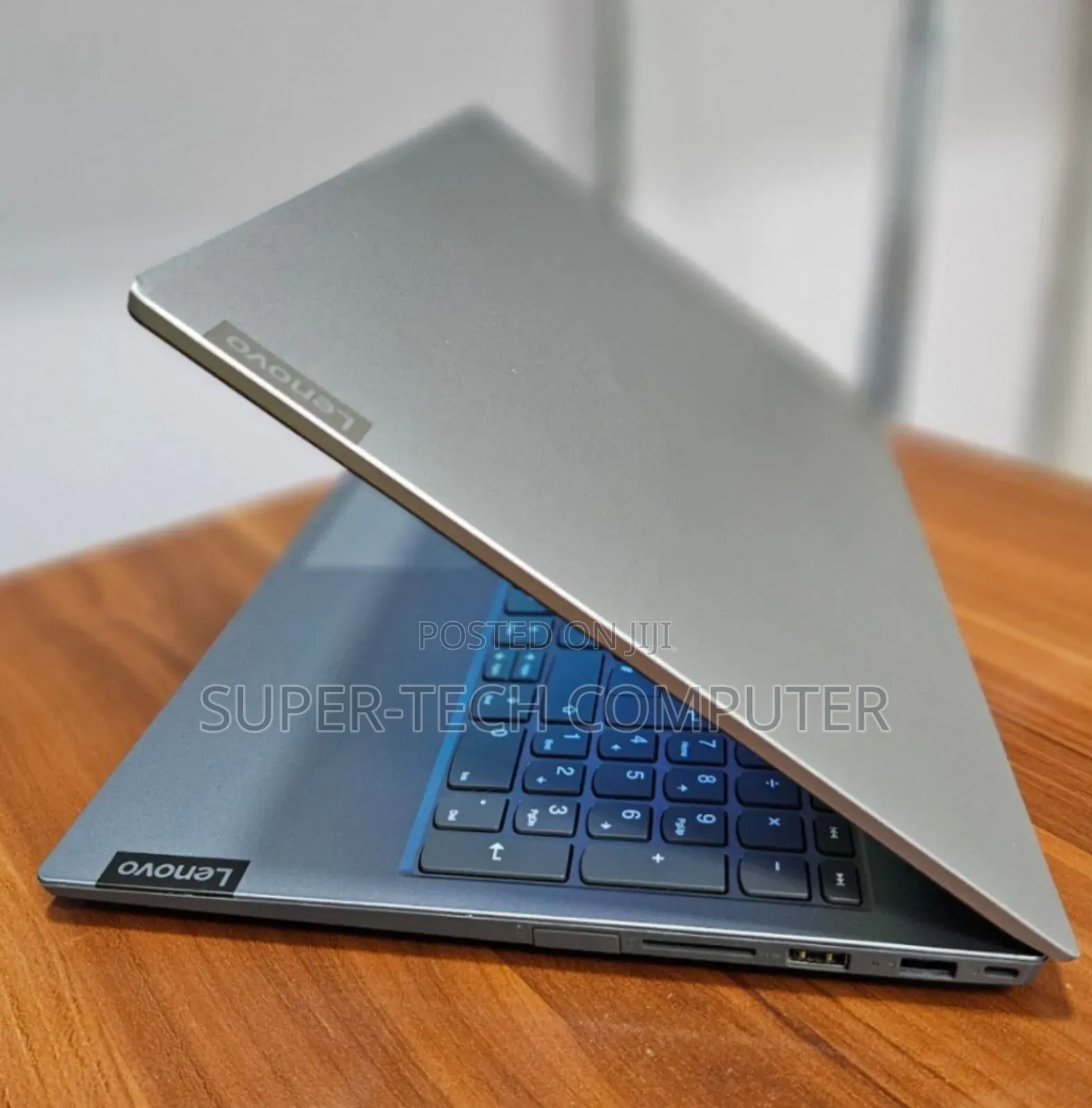 New Laptop Lenovo ThinkBook 15 8GB Intel Core I5 SSD 256GB