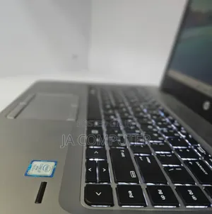 Photo - New Laptop HP EliteBook 840 G4 8GB Intel Core I7 SSD 256GB