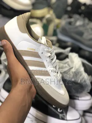 Photo - Adidas Samba Beige