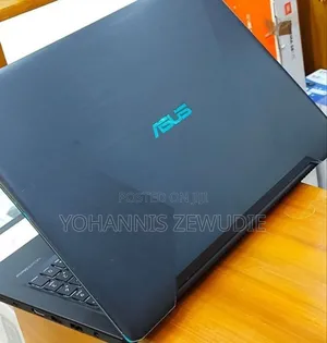 Laptop Asus VivoBook 15 X505BA 16GB Intel Core I7 HDD+SSD 256GB