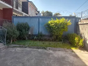 Furnished 4bdrm House in Bole for sale