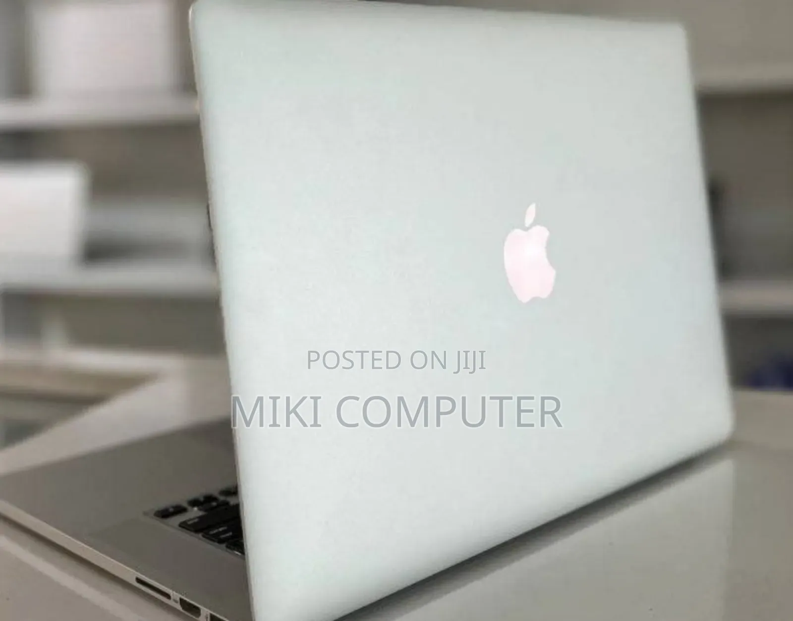 New Laptop Apple MacBook Pro 2015 16GB Intel SSD 256GB