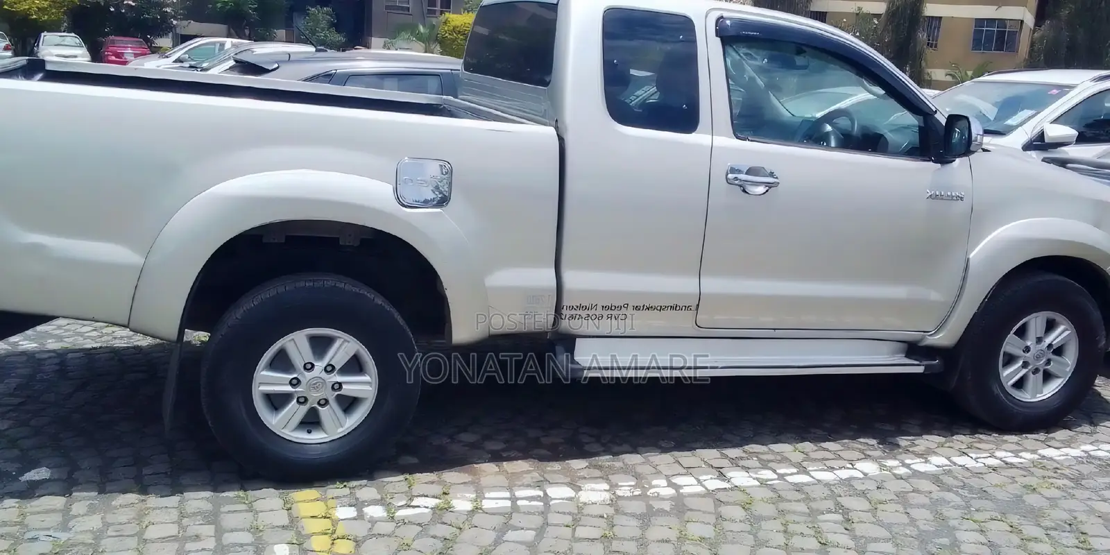 Toyota Hilux 2014 Gold