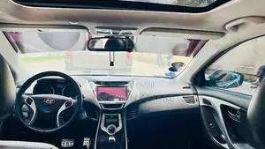 Hyundai Avante 2012 Silver