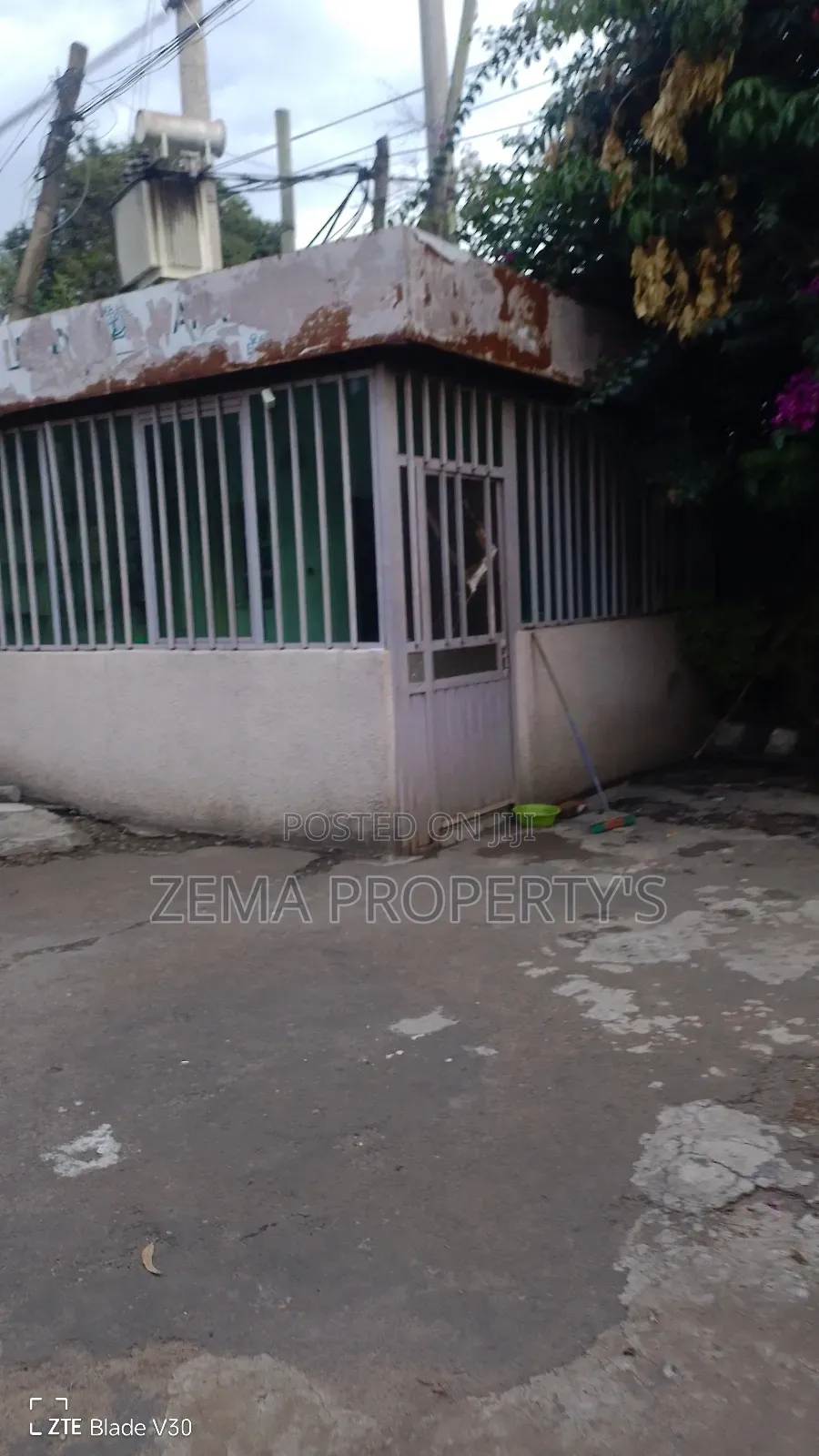 15bdrm Villa in 22 Around Axum Hotel, Bole for rent