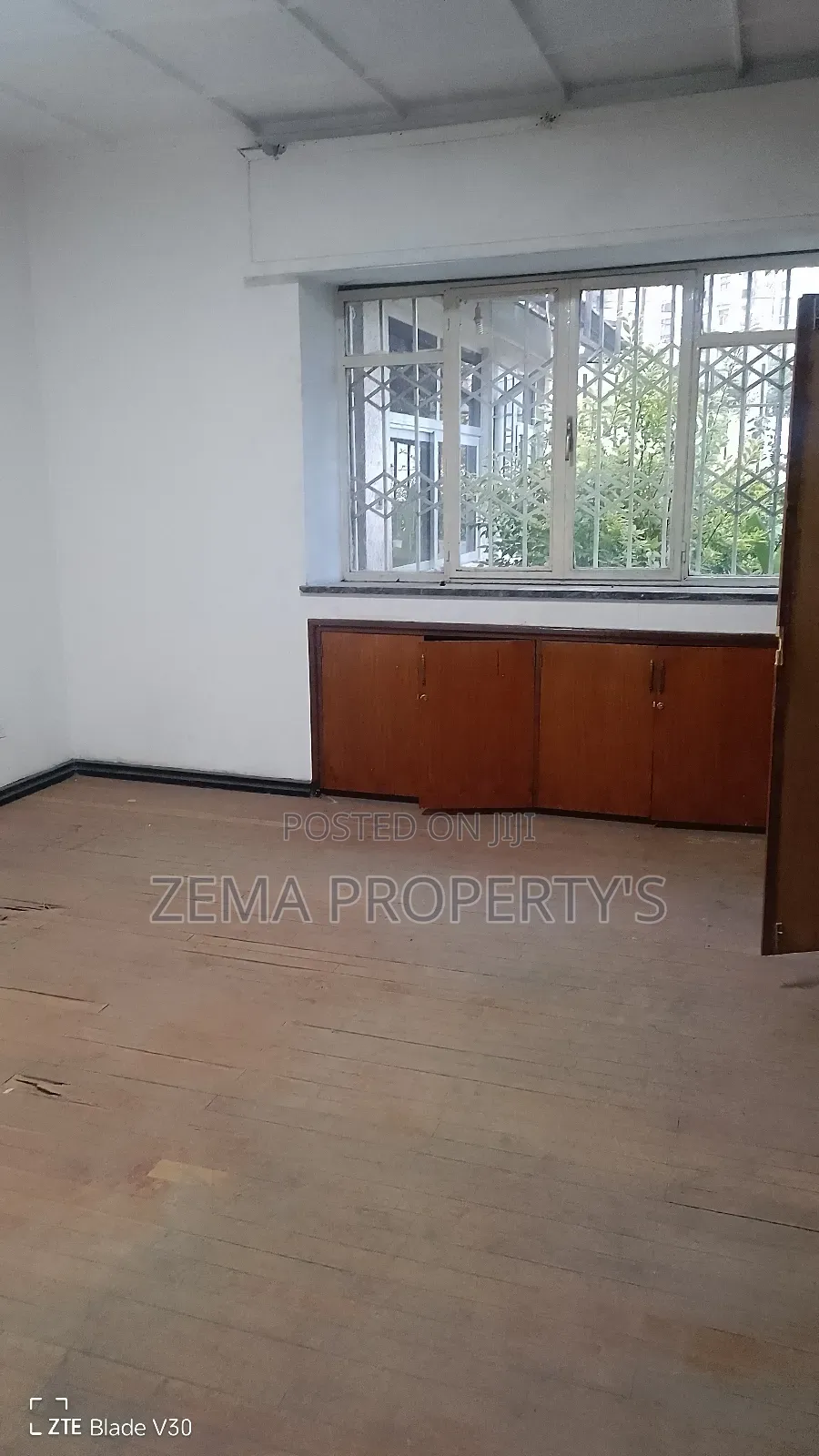 15bdrm Villa in 22 Around Axum Hotel, Bole for rent