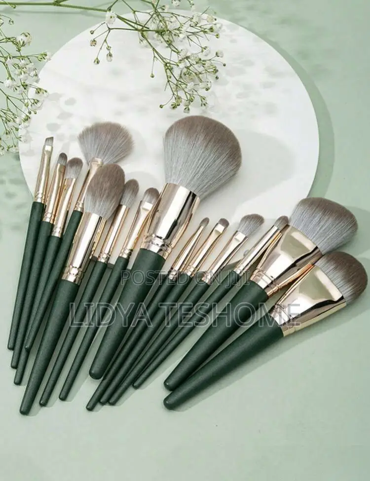 14 Piece Makeup Brush Set