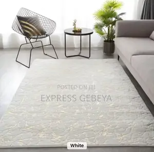 ለስላሳ እና ምቹ የፈር ምንጣፍ Fur Carpet