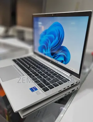 Photo - New Laptop HP 16GB Intel Core I7 SSD 512GB