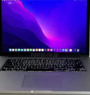 New Laptop Apple MacBook Pro 2015 8GB Intel Core I7 SSD 256GB