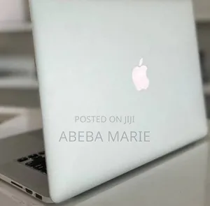 New Laptop Apple MacBook Pro 2015 8GB Intel Core I7 SSD 256GB