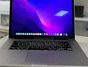 New Laptop Apple MacBook Pro 2015 8GB Intel Core I7 SSD 256GB