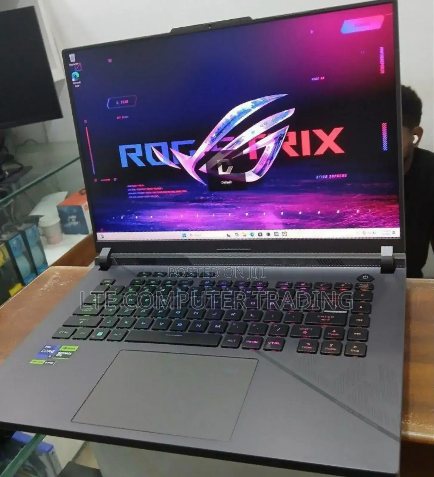 New Laptop Asus ROG Strix G15 32GB Intel Core I9 SSD 1T