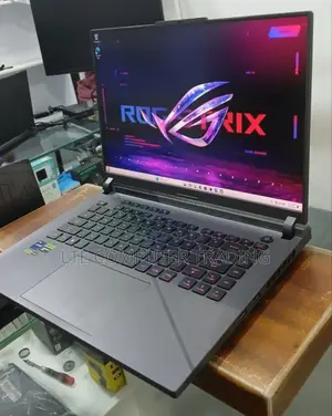 New Laptop Asus ROG Strix G15 32GB Intel Core I9 SSD 1T