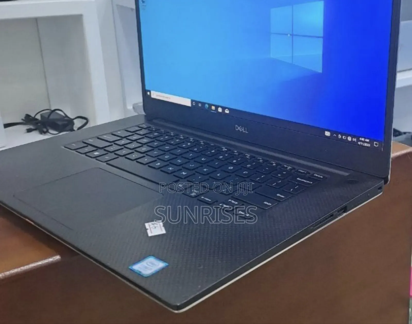 New Laptop Dell XPS 15 16GB Intel Core I7 SSD 512GB