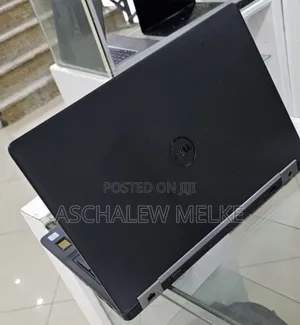 New Laptop Dell Precision 15 7520 16GB Intel Core I7 SSD 512GB