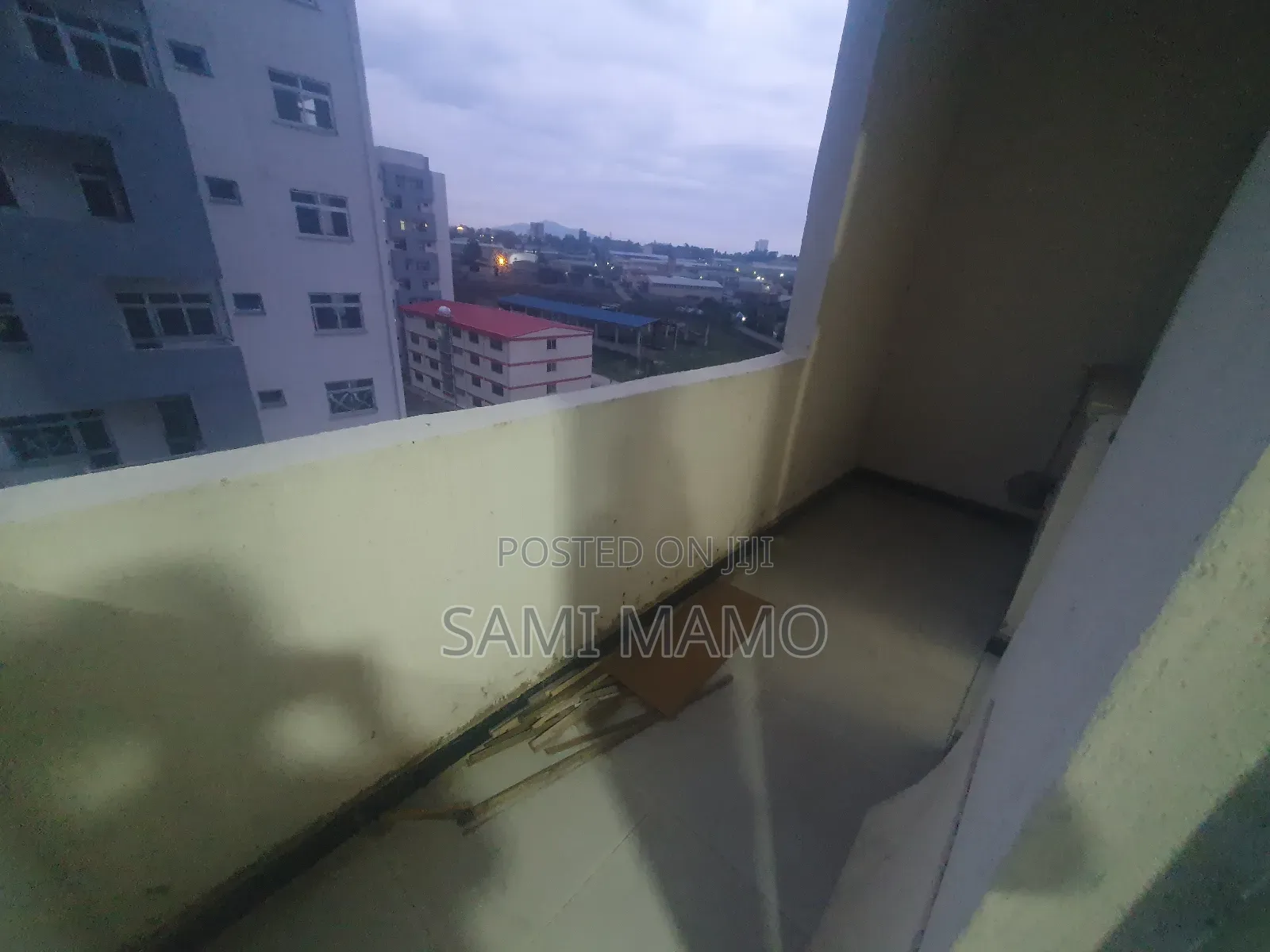 3bdrm Apartment in Foundation Houses, Akaky Kaliti for rent
