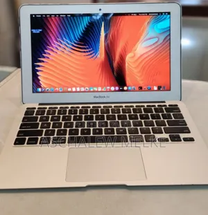 Laptop Apple MacBook Air 2011 4GB Intel Core I5 SSD 128GB