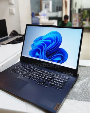 New Laptop Lenovo Legion 5 16GB AMD Ryzen 5 SSD 512GB