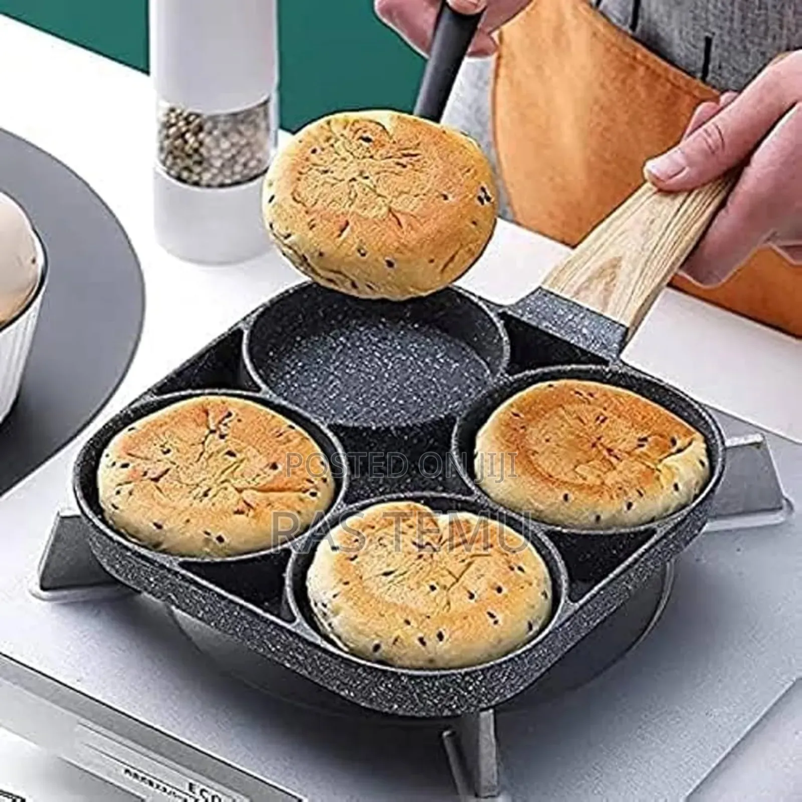 Omelette Maker Pan