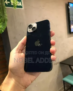 Photo - New Apple iPhone 14 128 GB