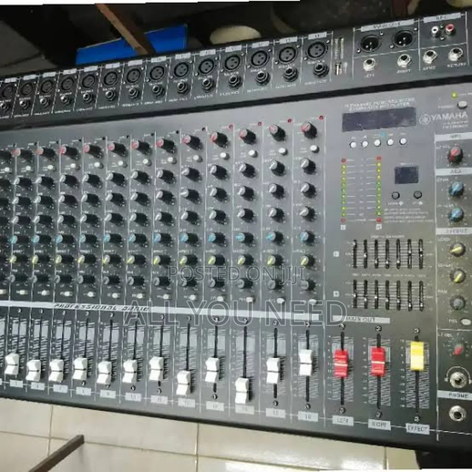Yamaha 16 Chanal Mixer Original