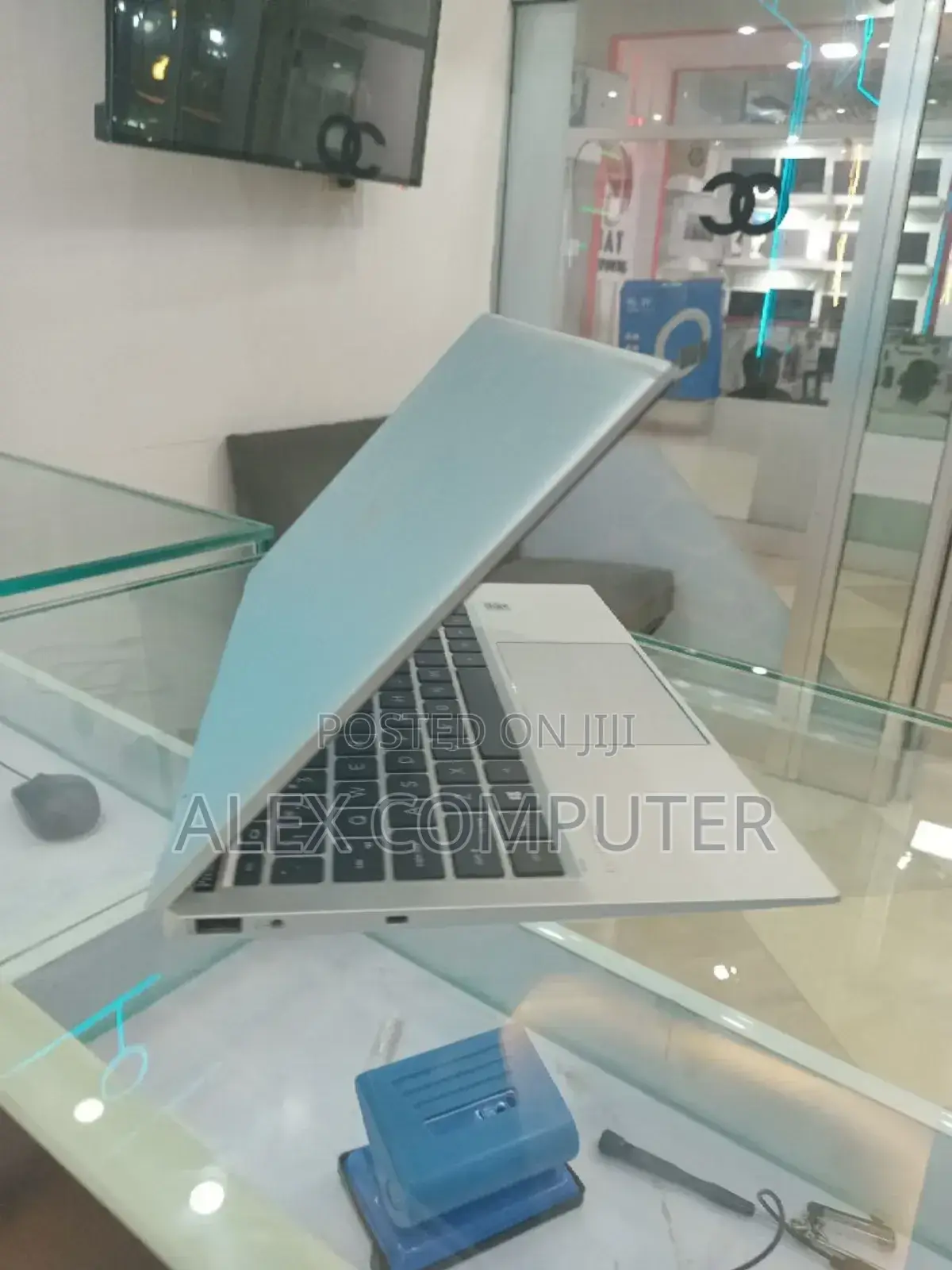 New Laptop HP EliteBook X360 1040 G7 16GB Intel Core I5 SSD 512GB