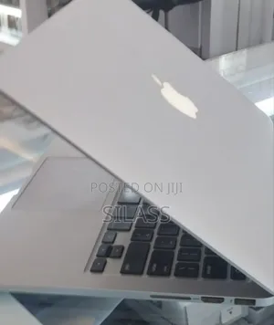 Photo - New Laptop Apple MacBook Pro 2015 16GB Intel Core I5 SSD 512GB