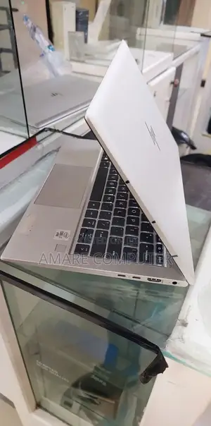 New Laptop HP EliteBook 830 16GB Intel Core I7 SSD 512GB