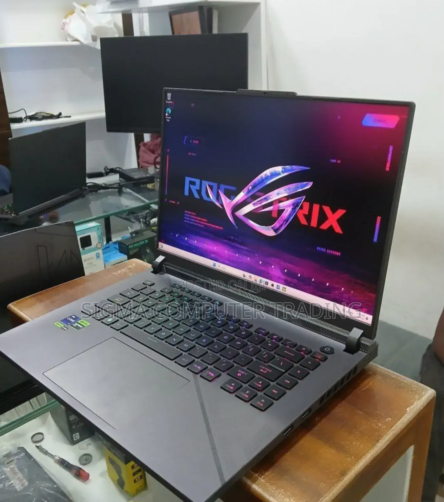 New Laptop Asus ROG Strix G15 32GB Intel Core I9 SSD 1T