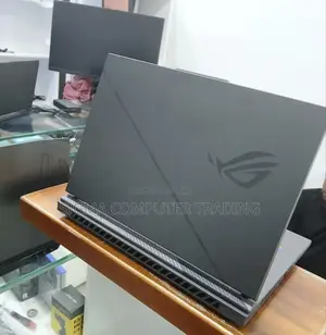New Laptop Asus ROG Strix G15 32GB Intel Core I9 SSD 1T