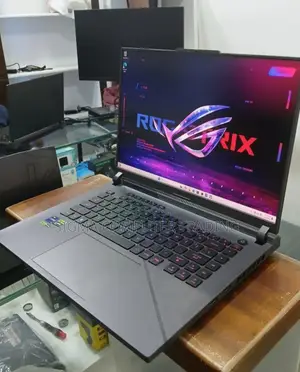 New Laptop Asus ROG Strix G15 32GB Intel Core I9 SSD 1T