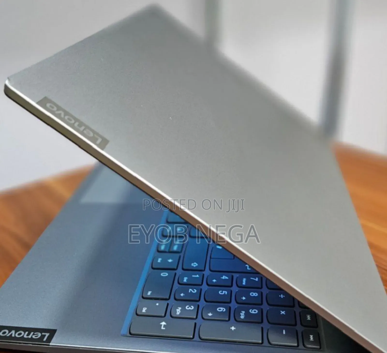 New Laptop Lenovo ThinkBook 15 8GB Intel Core I5 SSD 256GB