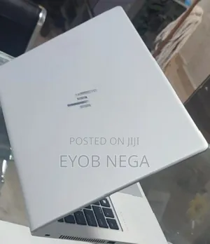 New Laptop HP EliteBook 830 G5 8GB Intel Core I5 SSD 256GB