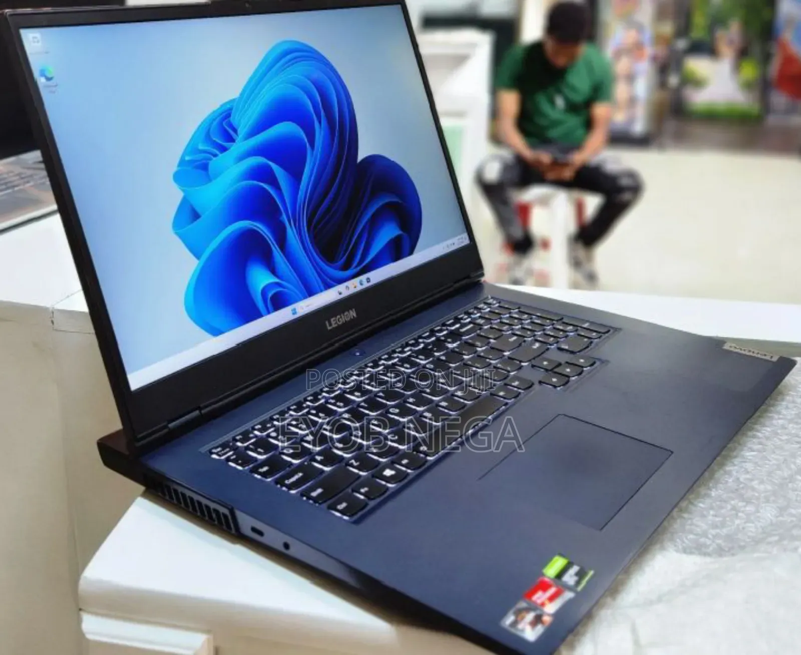 Laptop Lenovo Legion 5 8GB AMD Ryzen 5 SSD 256GB