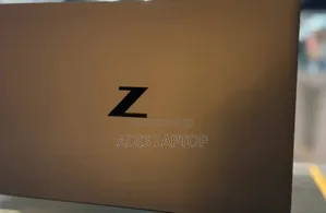New Laptop HP ZBook Firefly G8 16GB Intel Core I7 SSD 1T