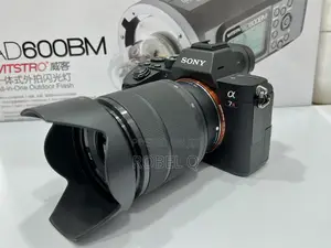 Photo - Sony Alpha A7r Iii With 28-70mm Lens